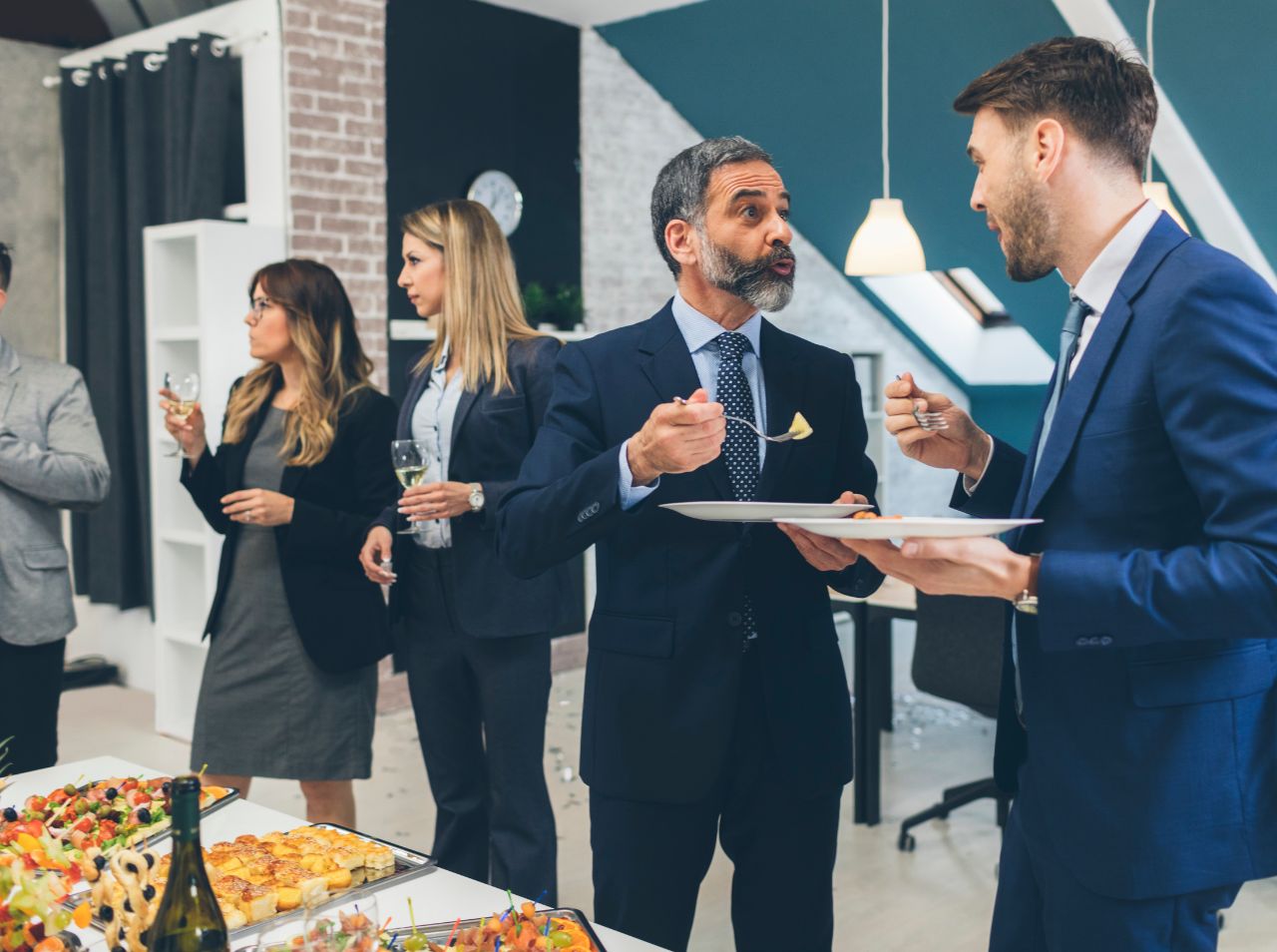 Blue professional construction company logo video (1280 x 954 px) (1280 x 954 px) (7).jpg